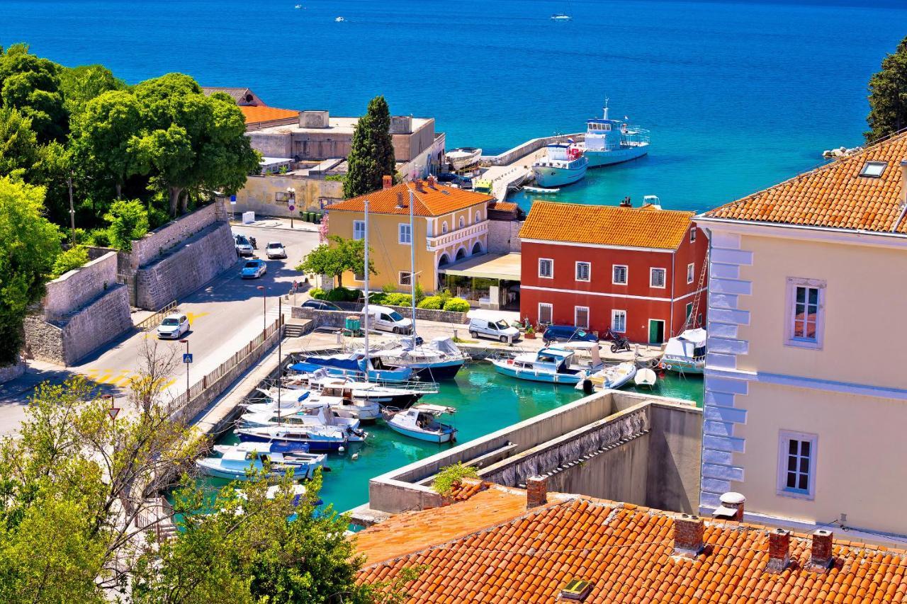 Wonderful Holiday House Bruno With Heated Pool Zadar Exteriér fotografie