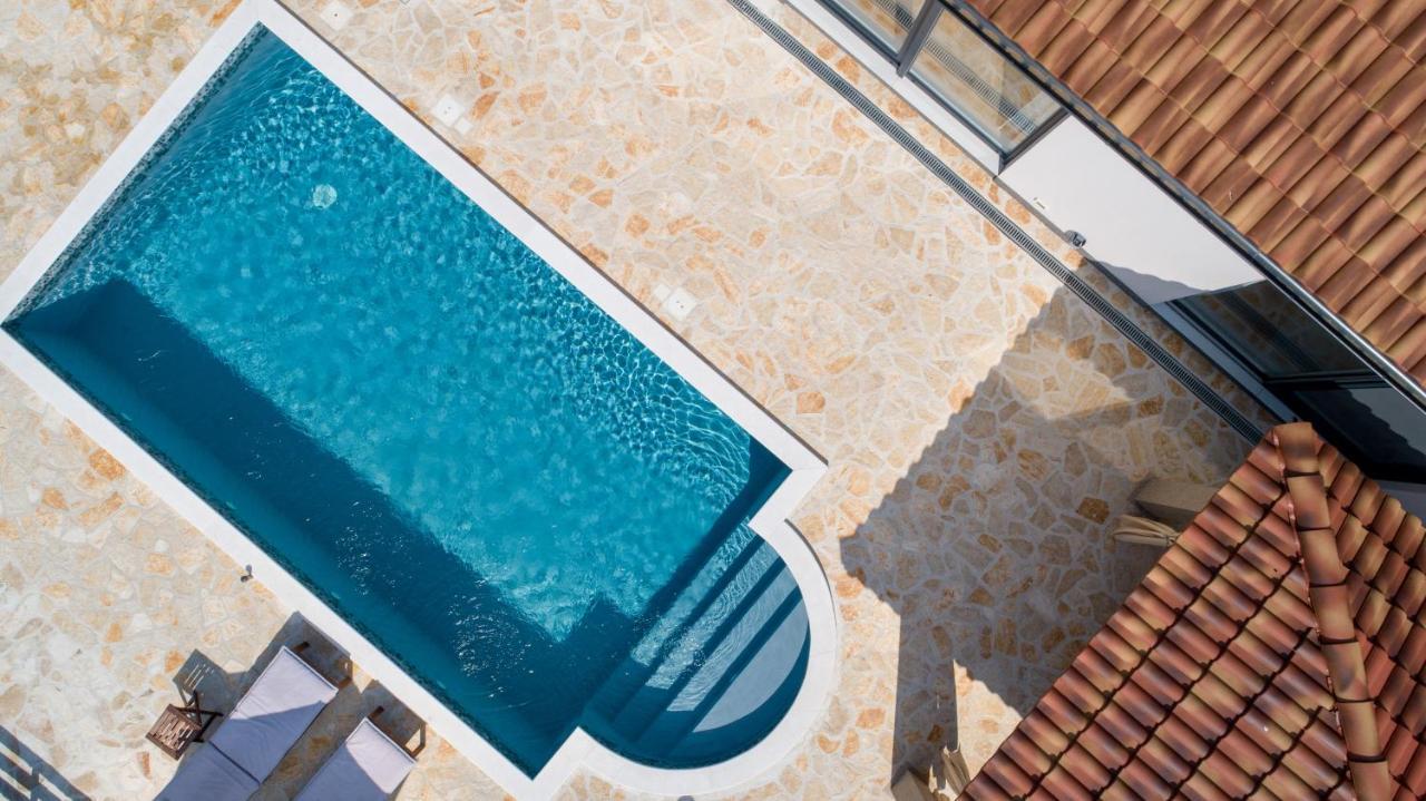 Wonderful Holiday House Bruno With Heated Pool Zadar Exteriér fotografie